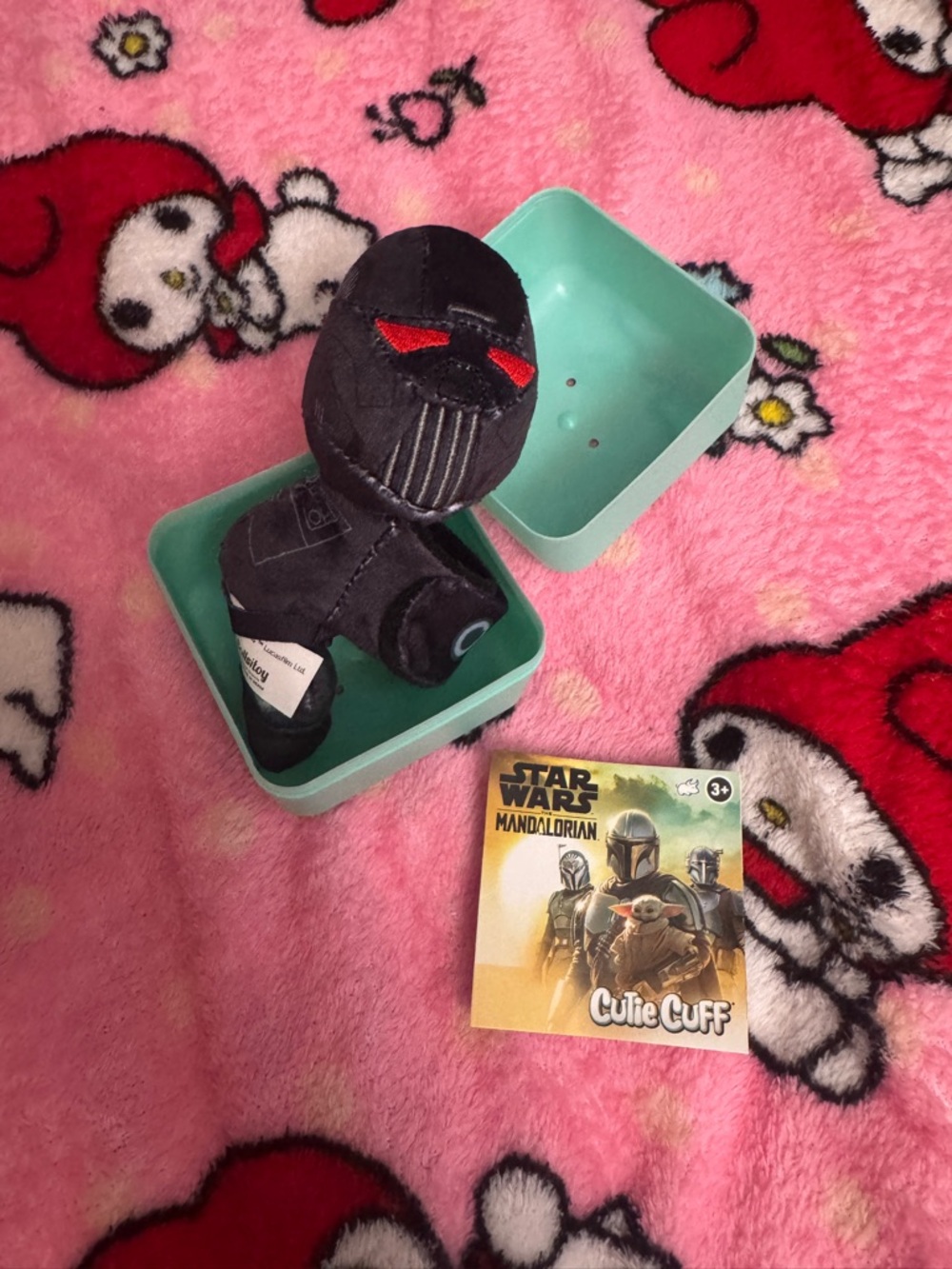 Star Wars Mandalorian Dark Trooper Cutie Cuff with box
